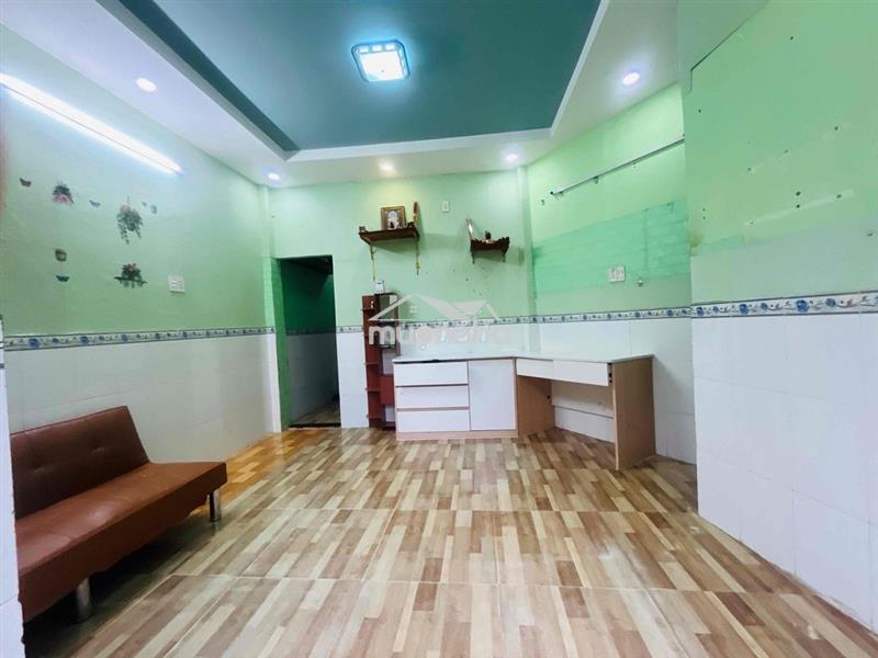 Nhà sổ chung lầu trệt 2pn 2wc đường 4m gần ngã tư bình trị