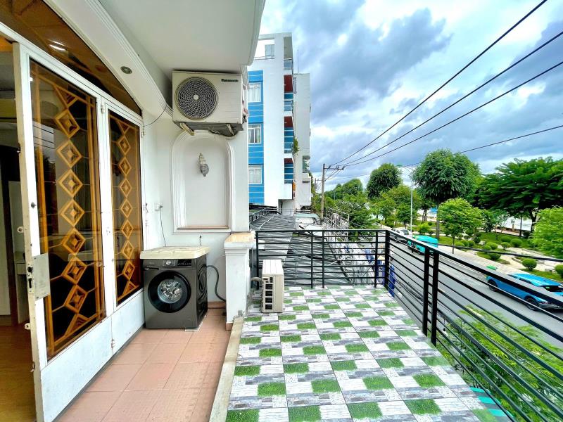 Studio full nội thất - view ban công lớn - máy giặt riêng - ngay dh uth, hutech, ngoại thương - trung tâm di chuyển nhanh các quận - Ảnh 4
