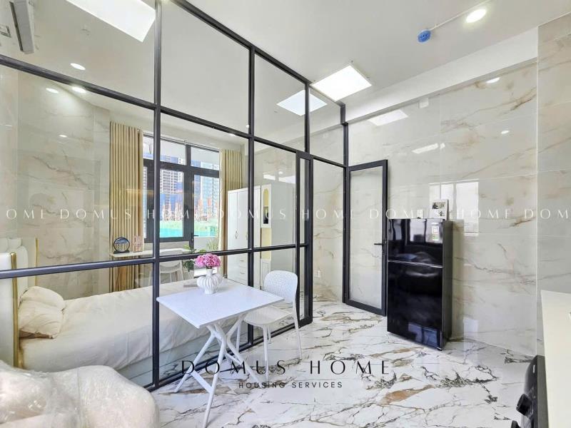 Căn hộ dịch vụ xịn xò, 1 phòng ngủ ban công siêu rộng, máy giặt riêng, nhà thang máy - Ảnh 2