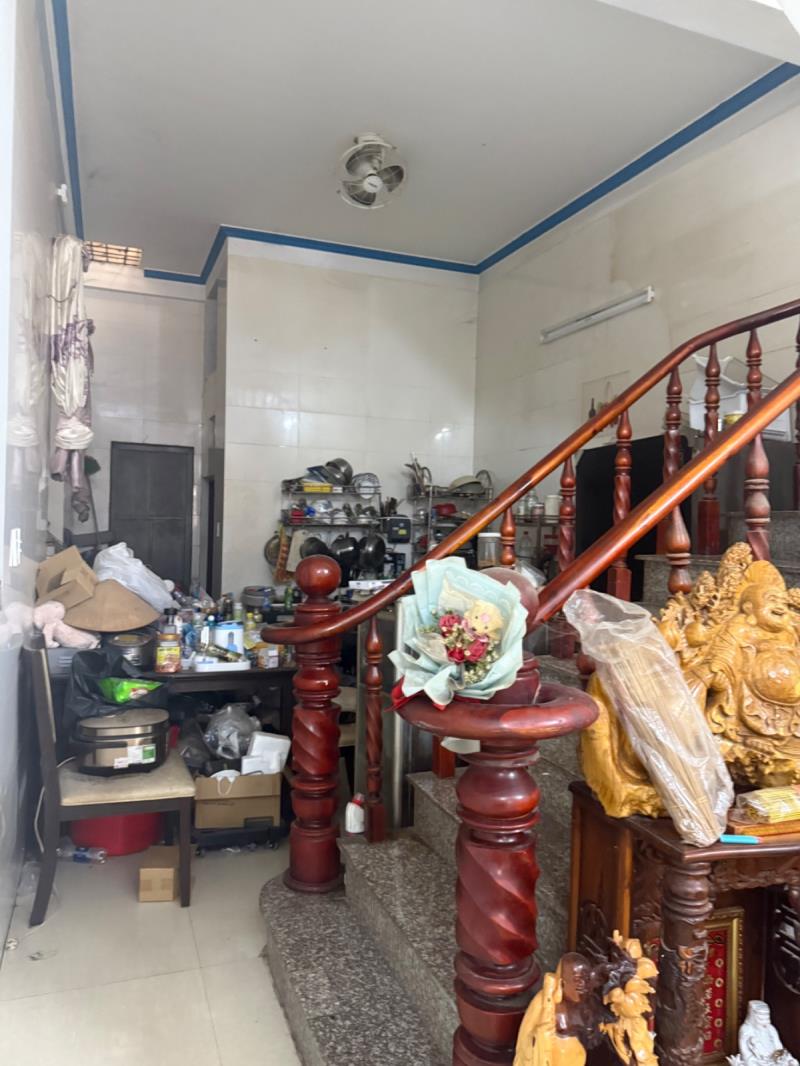 Nhà đẹp – đất rộng – giá chỉ 5 tỷ 4 🔥 📍 thuận giao – thuận an, bình dương 🏡 đất 195m², có 165m² thổ cư 📐 nhà 5,35 × 38m – 1 trệt, 1 lầu, 1 tum 🛏️ 3 phòng ngủ + phòng thờ + phòng gym ✨ nhà xây ch - Ảnh 2