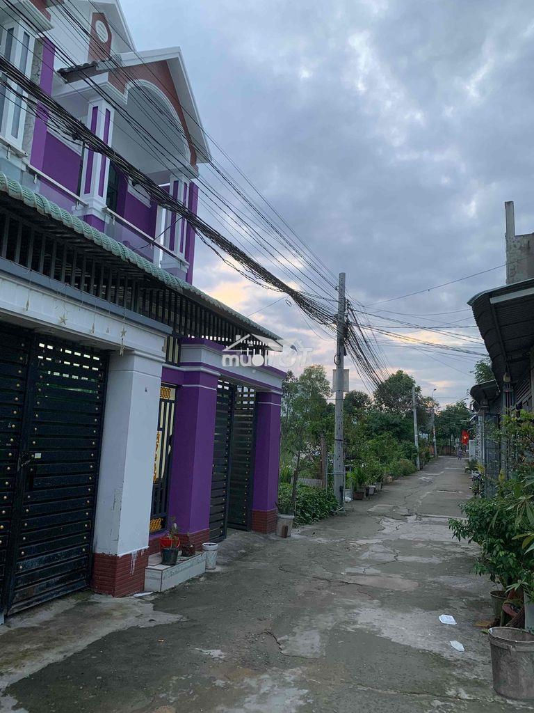 Bán nhà rìa khu tái định cư long phú 76m2 - 2