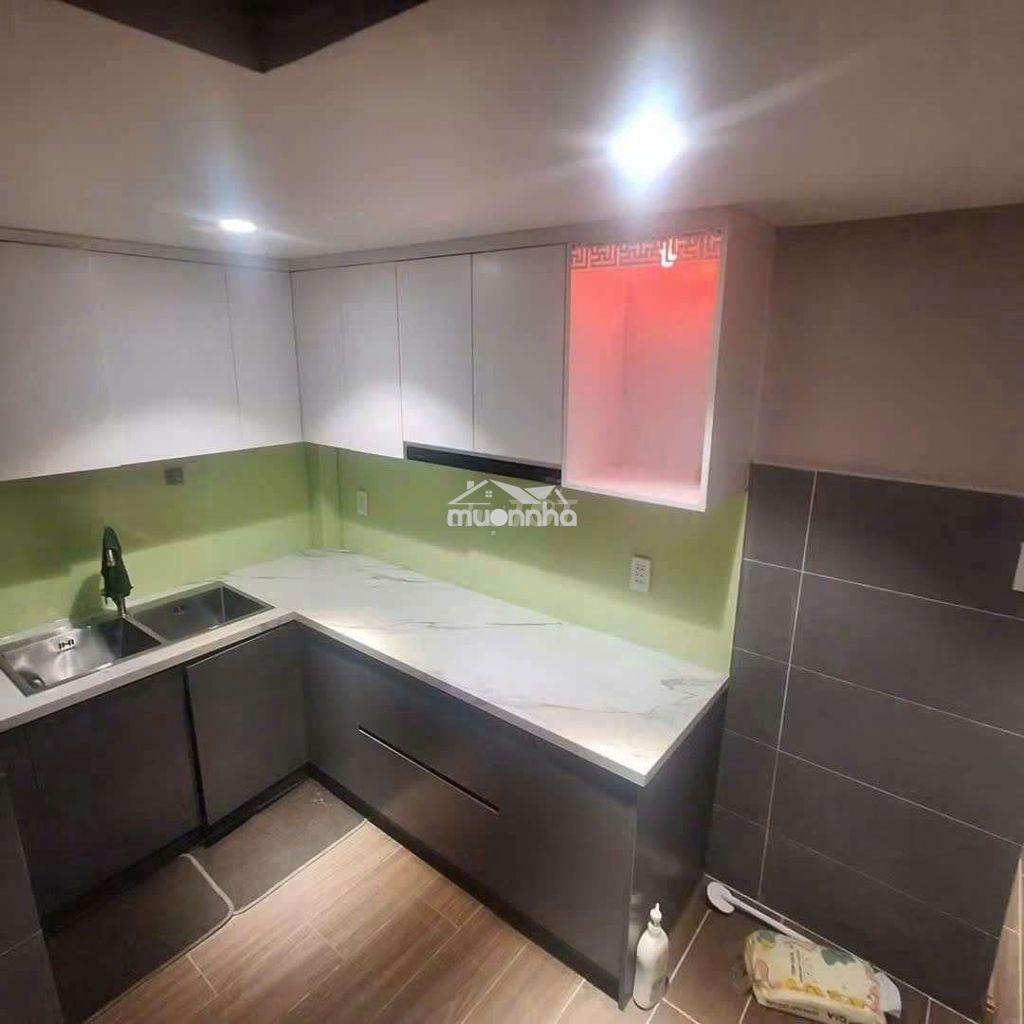 Nhà mới gần trường fpt, pmqt, gtvt . 2pn có 2 máy lanh, giường tủ - Ảnh 2