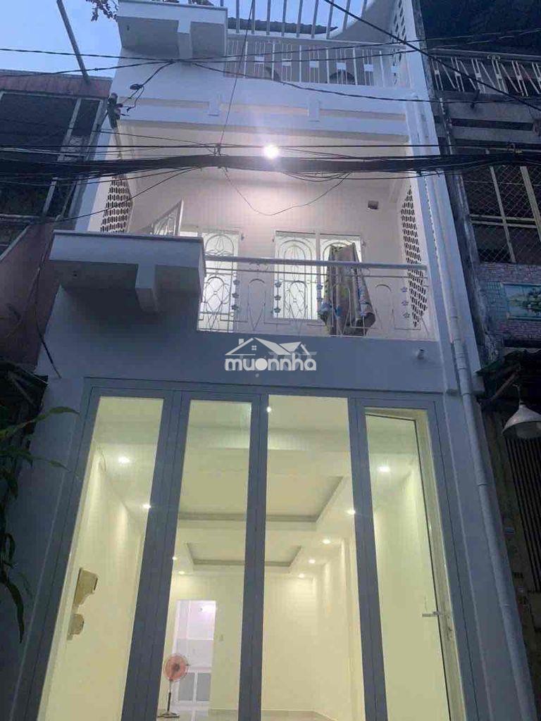 Nhà thuêq11 lạc long quân f3- 12triệu