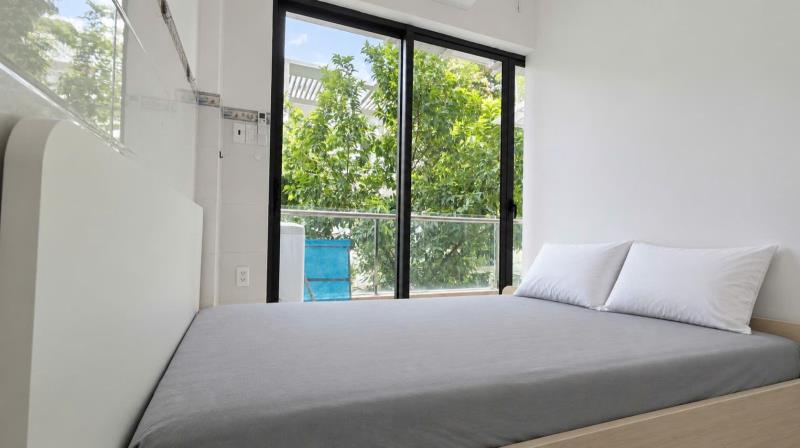 Khai trương căn hộ 2pn ban công - 2 máy lạnh - 2 tủ đồ - 2 giường nệm - máy giặt riêng - ngay đại học văn lang - Ảnh 2