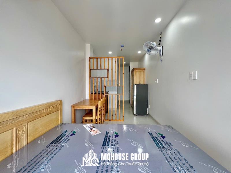 Studio ban công - phù hợp 2 người ở - sẵn nội thất - Ảnh 2