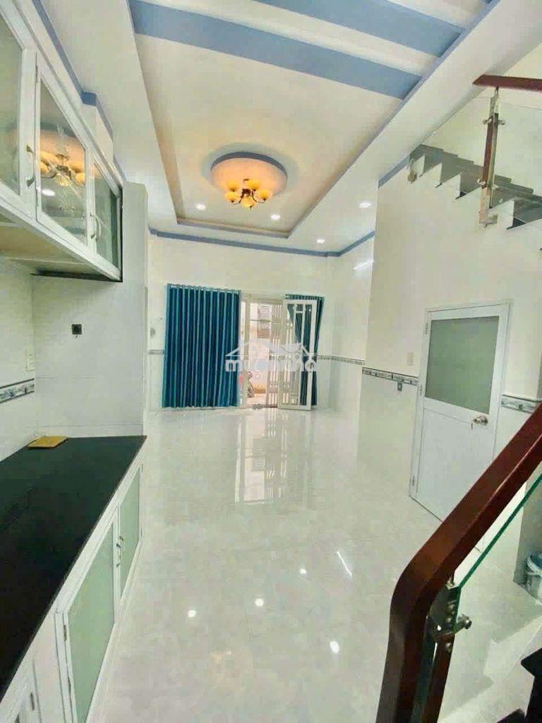Cho thuê nhà 1 trệt 1 lầu 2pn 2wc hẻm trần xuân soạn