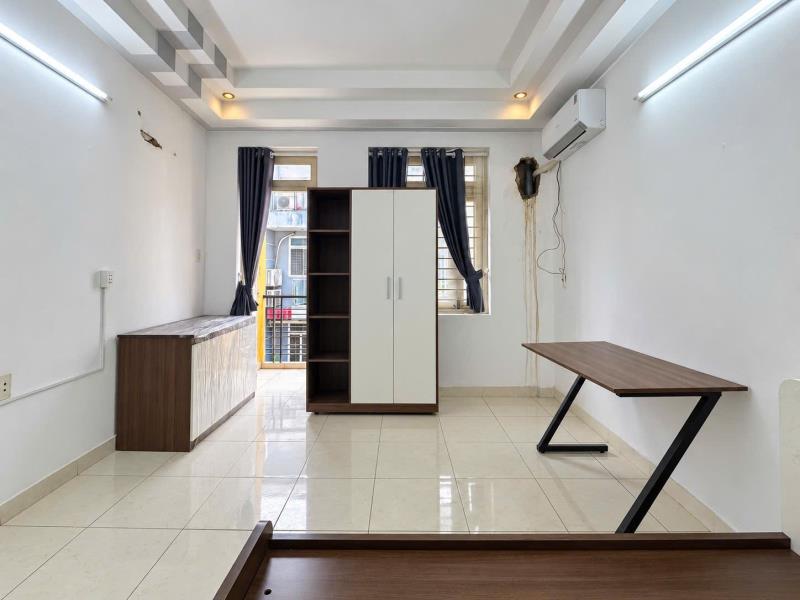 Nhà mới - phòng ban công full nội thất new- hẻm xe hơi đặng thuỳ trâm - đh văn lang - Ảnh 3