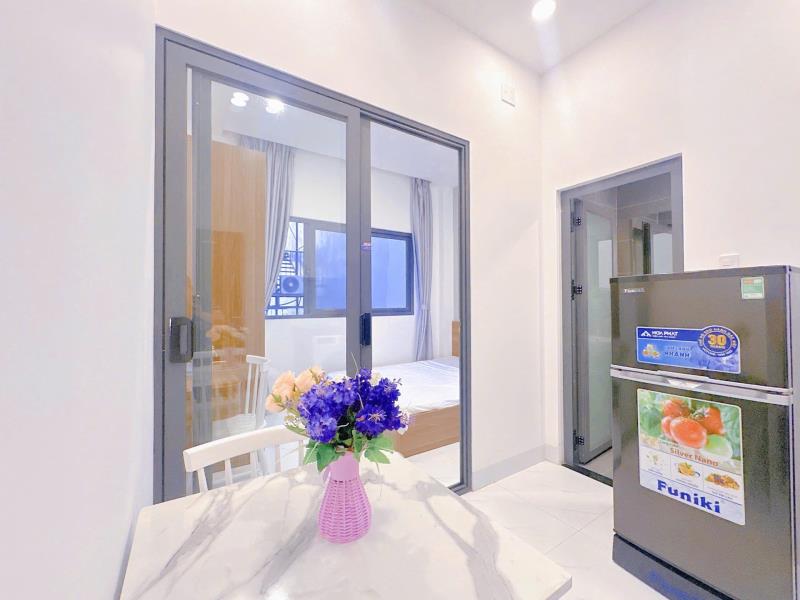 Căn hộ 1 phòng ngủ 35m2 full nội thất tách bếp máy giặt riêng ngay đường bình lợi gần đại học văn lang cơ sở 3 nhà xe thang máy bảo vệ an ninh hẻm ô tô - Ảnh 2
