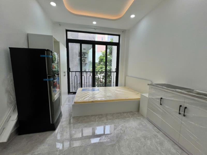 Cho thuê studio full nội thất - có ban công - cửa sổ thoáng mát - gần hàng xanh - bạch đằng - bình thạn