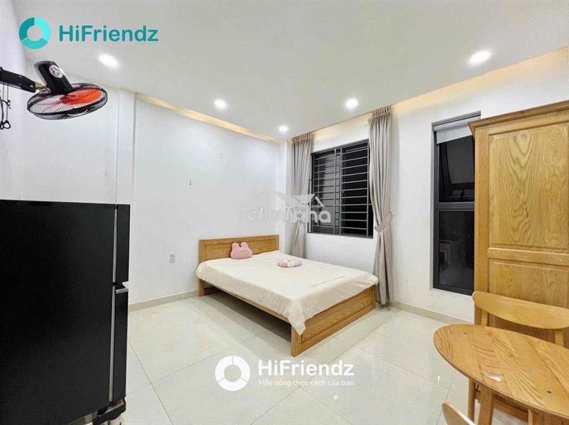 Studio full nội thất - ngay bốn xã - thang máy - giờ giấc tự do