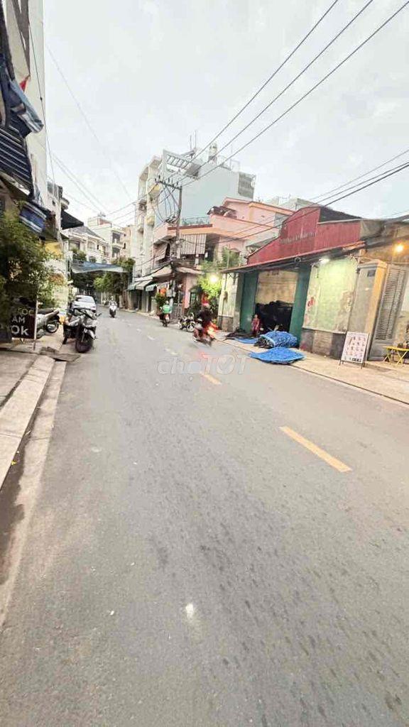 Kho 180m2 gần đầm sen - đường xe tải 8m - Ảnh 3