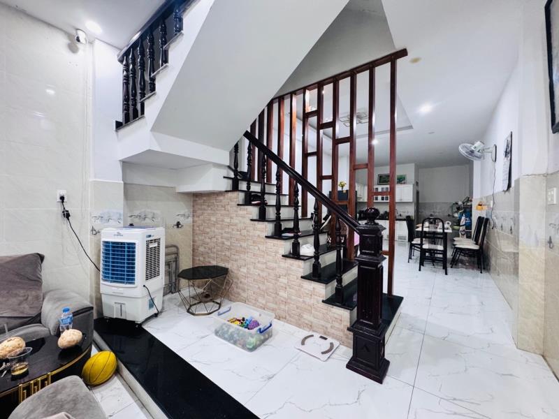 Hẻm 10m thoại ngọc hầu, 73m2, 4x18. 3 tầng, 4 pn, nhà kiên cố, chỉ 9.2 tỷ tl - Ảnh 3