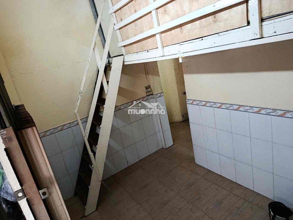 Bán nhà ngang rộng- hẻm đẹp,tôn dan - 2