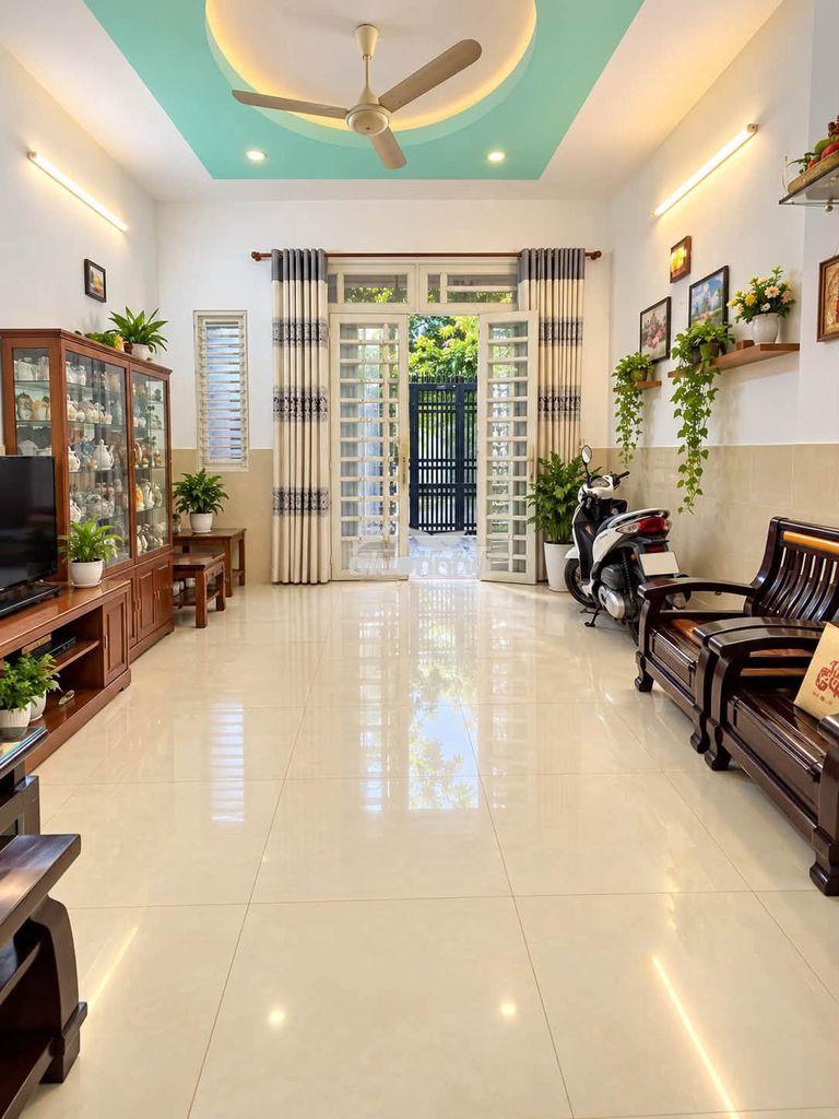 Chỉ 9.x nhà 3 tầng 90m² ngang 5 hẻm 6m thông đối diện aeon - Ảnh 2