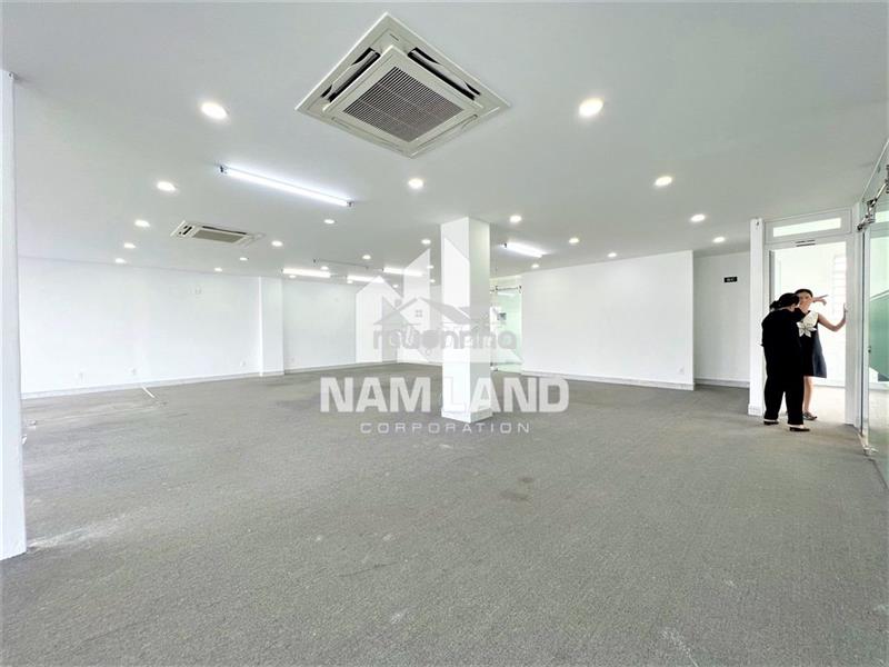 Cho thuê sàn văn phòng 200m2 đường nguyễn hoàng-giá 20tr/tháng
