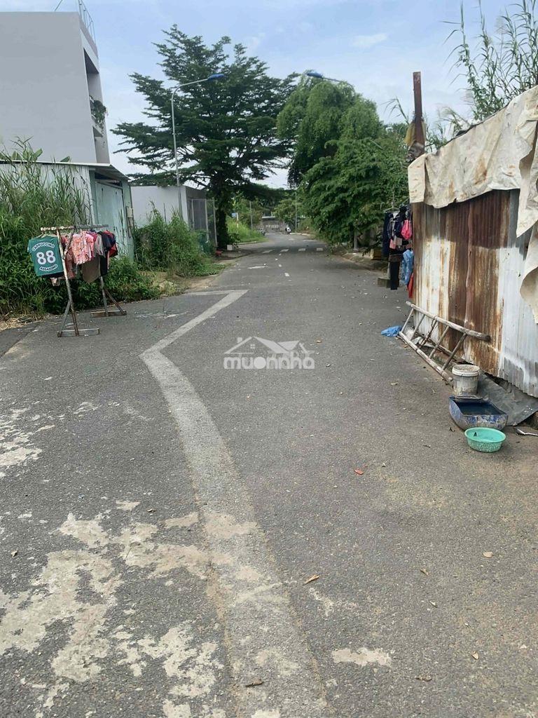 Trả giá là bán -nhà xe tải đỗ cửa - khu an ninh - hiện hữu