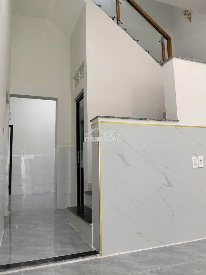 Bán nhà trệt lầu giá rẻ gần bến xe tân đông hiệp - dĩ an - 2
