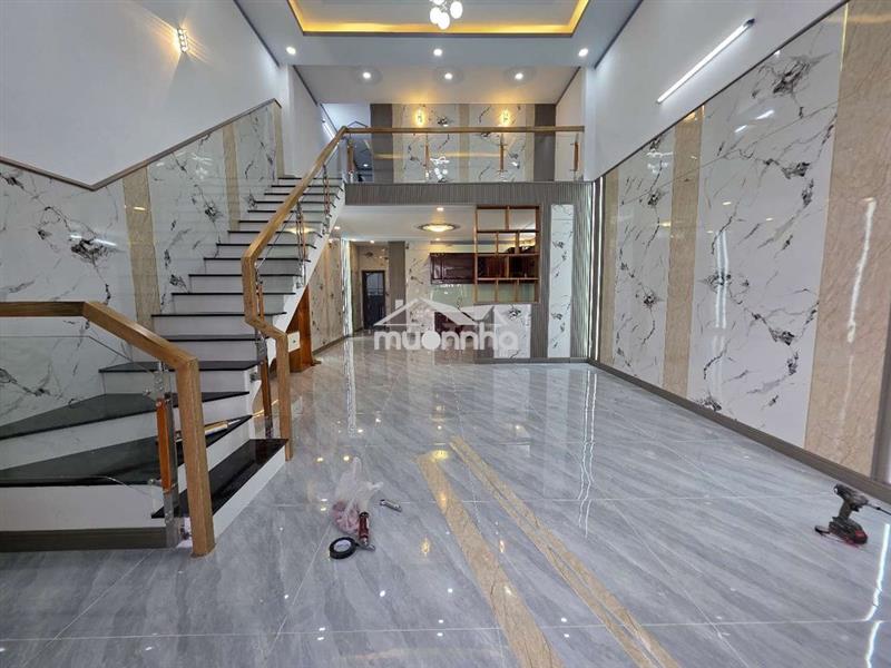 Nhà mặt tiền vũng việt gần chợ tân long và ngã tư chiêu liêu, dĩ an