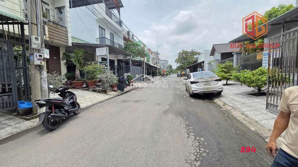 Bán nhà 1 trệt 2 lầu khu dân cư tân phong - 2