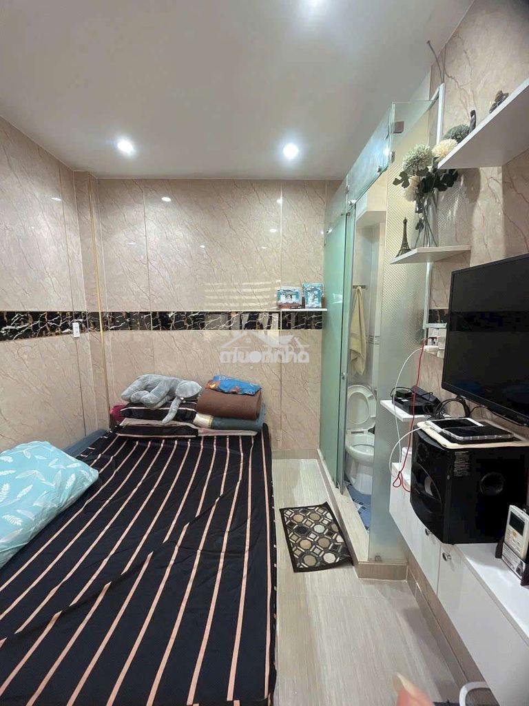 ♥️♥️ Bán nhà sau lưng căn mặt tiền đường huỳnh mẫn đạt p2q5
- Ảnh 3