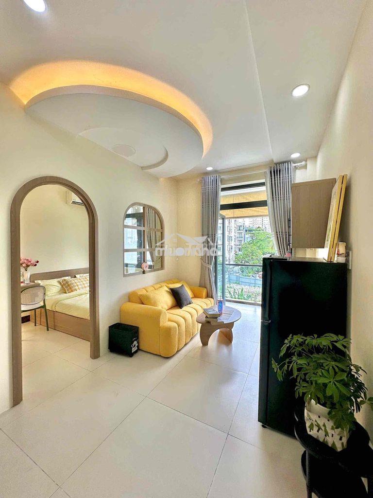 1pn ban công ngay ngã 5 chuồng chó - giữ phòng tháng 10