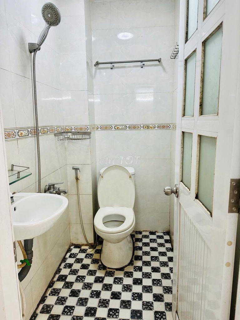 Phòng 45m2 bancon, có 1pn riêng, + gác lửng. - Ảnh 3