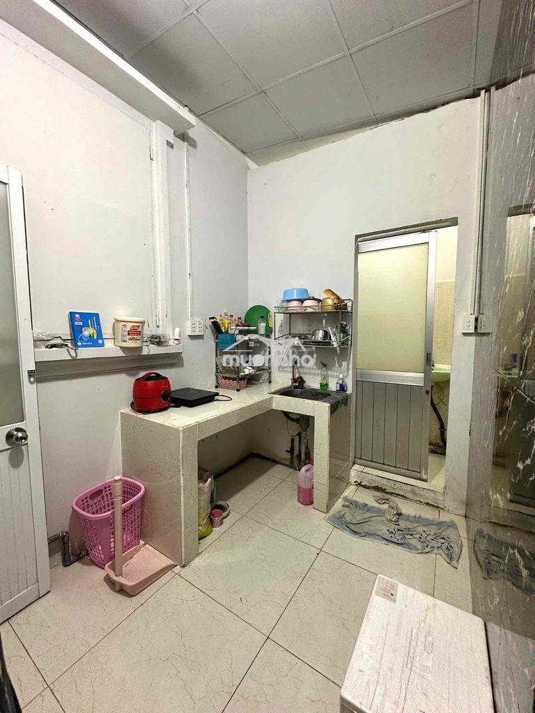2 phòng ngủ bự giá 4 triệu phù hợp 3-4 người ở thoải mái