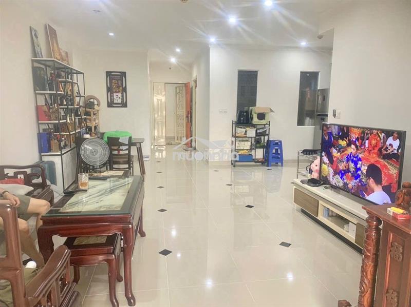Tôi bán bàu cát 2 3pn 80m2, tầng giữa nhà đẹp có sổ hồng.
