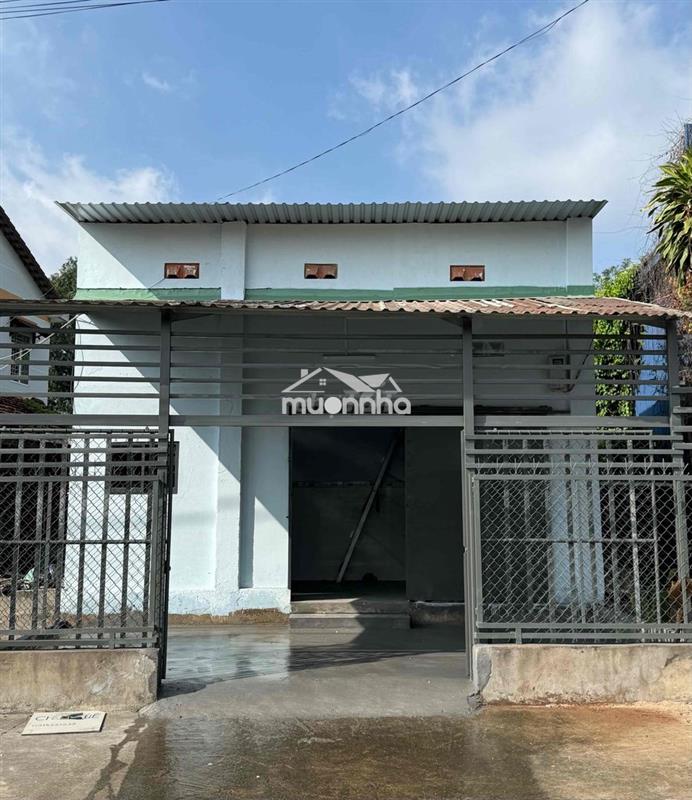 Kiot tại đường bùi thị xuân (mỹ phước- tân vạn)
