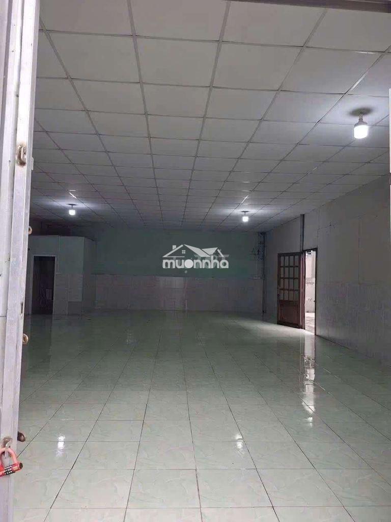 Kho nhà chính chủ 10x13 tróng suốt