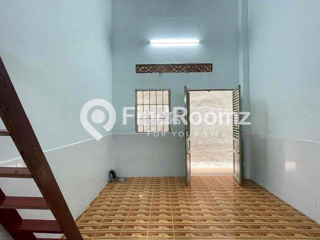 Dãy phòng tầng trệt gác cao ngay lê thị riêng - Ảnh 2