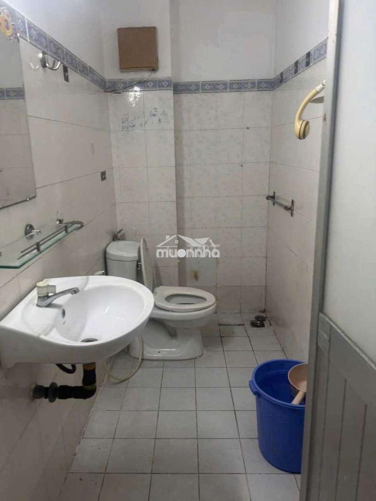 Cần cho thuê nhà hẻm nhựa hxt  hồ văn huêphú nhuận gần hoàng văn thụ - Ảnh 4