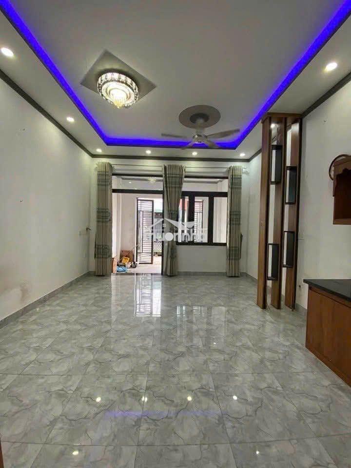 Bán nhà 1 trệt 1 lầu ngay chợ phường tân hiệp đường ô tô giá 2 tỷ 850