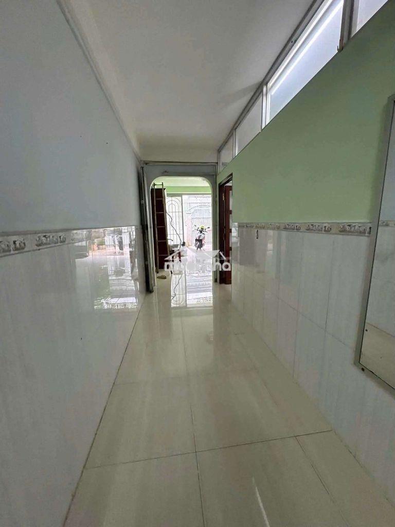 Cho thuê nhà rộng rãi hẻm 123 trần hưng đạo - Ảnh 4