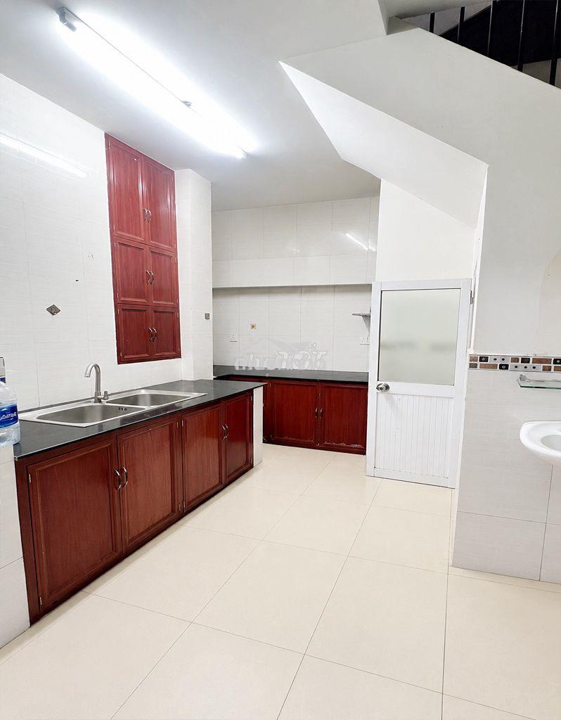 Nhà sát lãnh binh thăng ngay trung tâm y tế q11 hẻm xe tải khu phân lô - 4