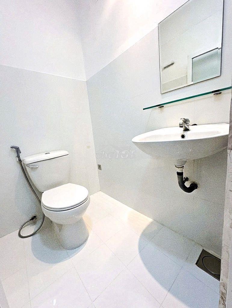 Nhà trệt q7 gác đúc 30m2, điện nhà nước | chợ tân mỹ - Ảnh 4