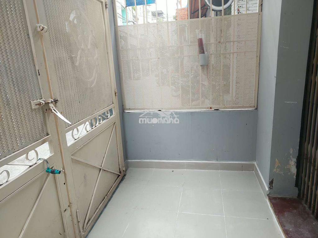 Nhà căn góc hẻm xe hơi đường lạc long quân. - Ảnh 2