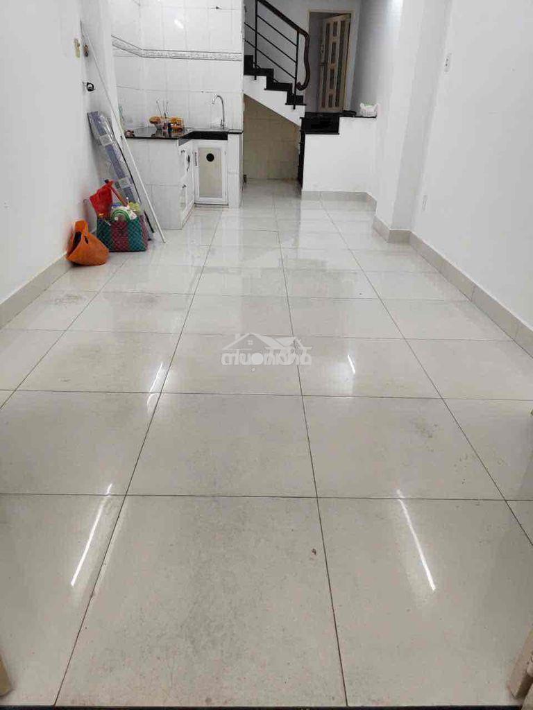 Cho thuê nhà hẻm nguyễn tiểu la – quận 10 📐 diện tích: 3m x 10m 🏡 kết