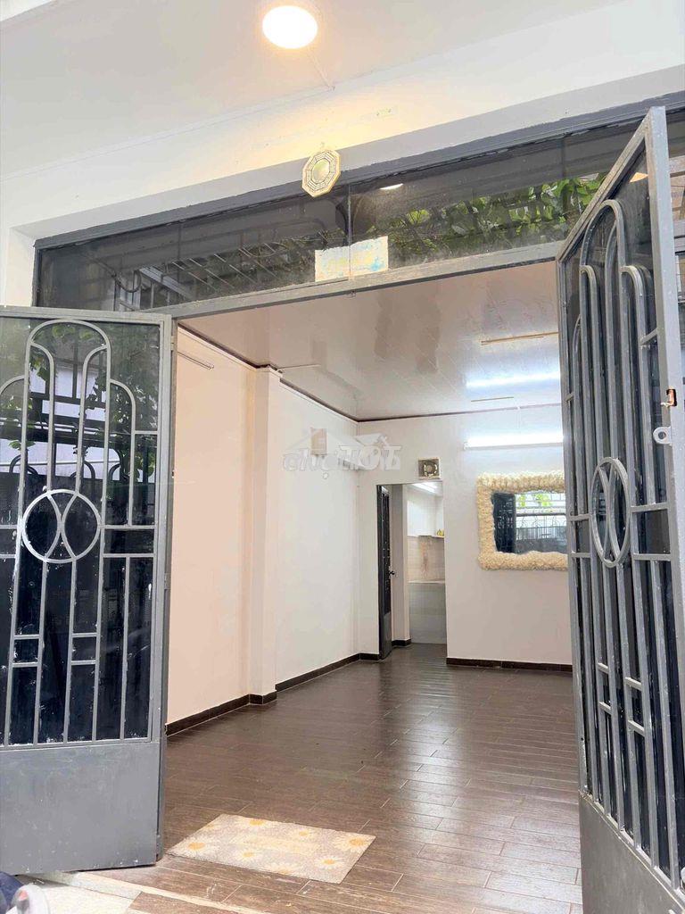 Cho thuê nhà nguyên căn. dt:4x12m 1 trệt 1 lầu.phan đăng lưu p5 pn - Ảnh 2
