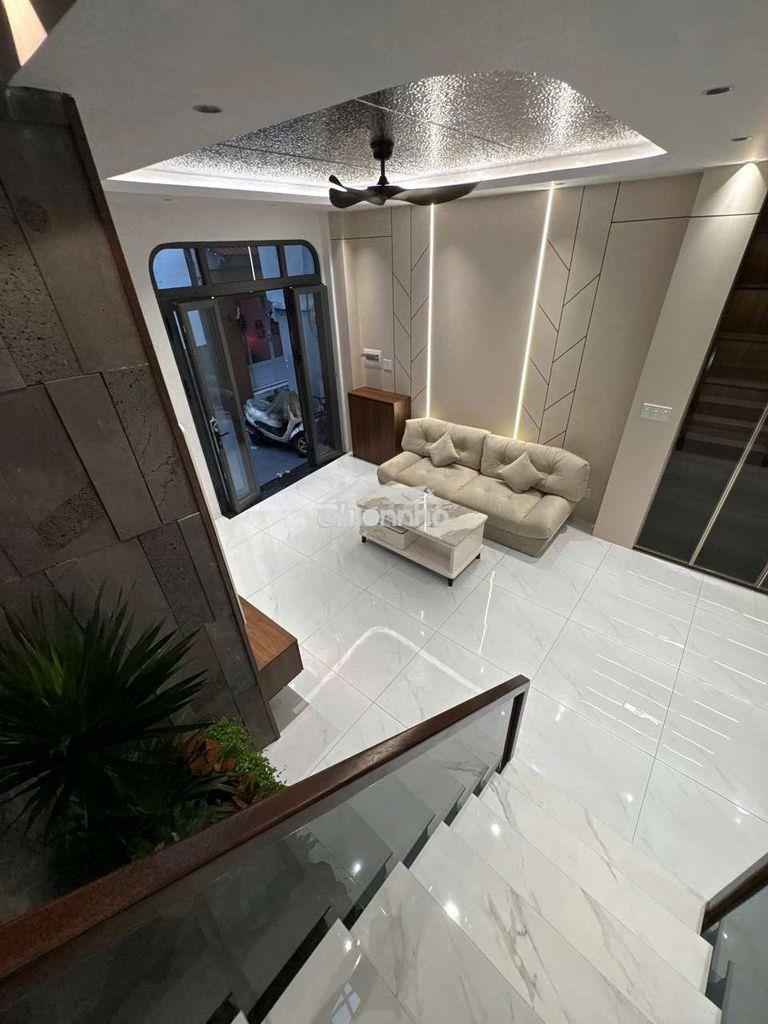 Bán nhà 2 tầng sát mặt tiền đường phạm văn chí phường 7 quận 6