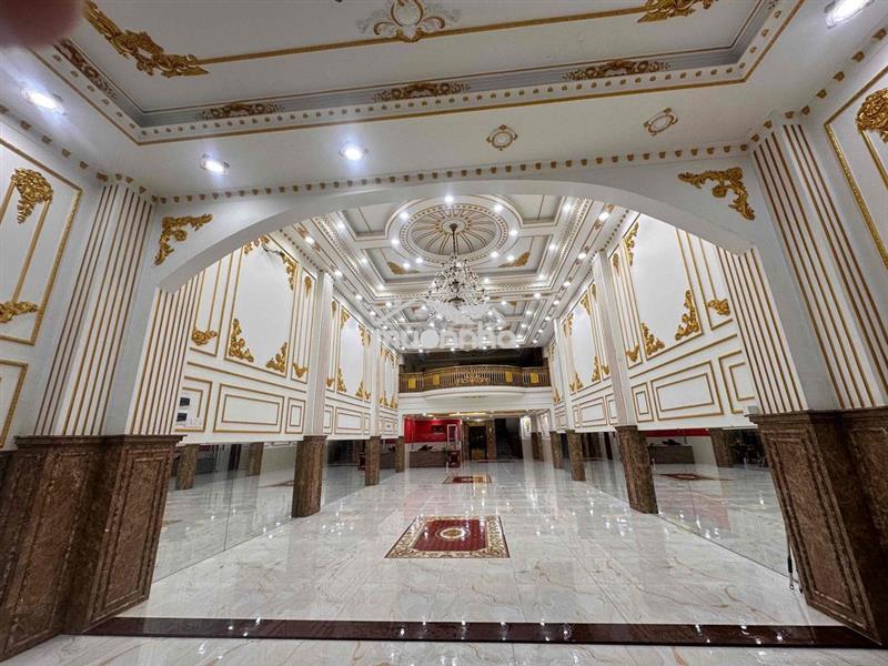 Cho thuê mặt bằng toà 8 lầu,1600m2