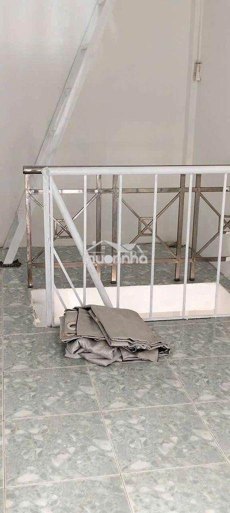 Cho thuê nhà 2 pn có máy lạnh gía 6 triệu gần chợ bà chiểu, bình thạnh - Ảnh 2
