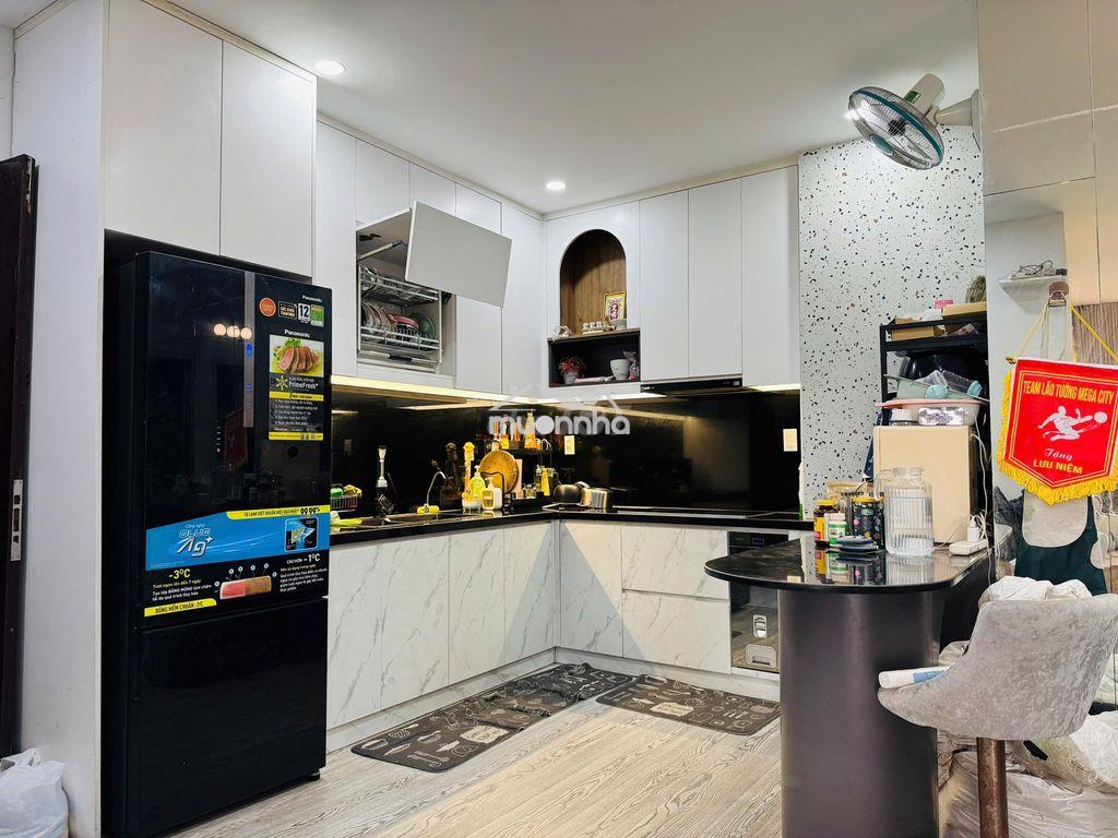 Chung cư 312 lạc long quân, 2pn 2wc, dt: 66m2, - 4