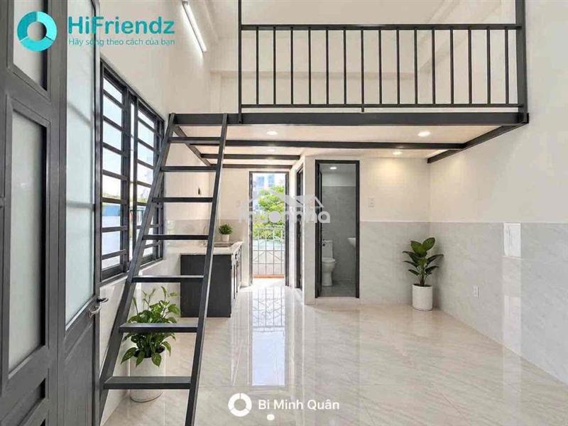 Gần huflit • có tủ lạnh • máy lạnh • bancol siêu thoáng