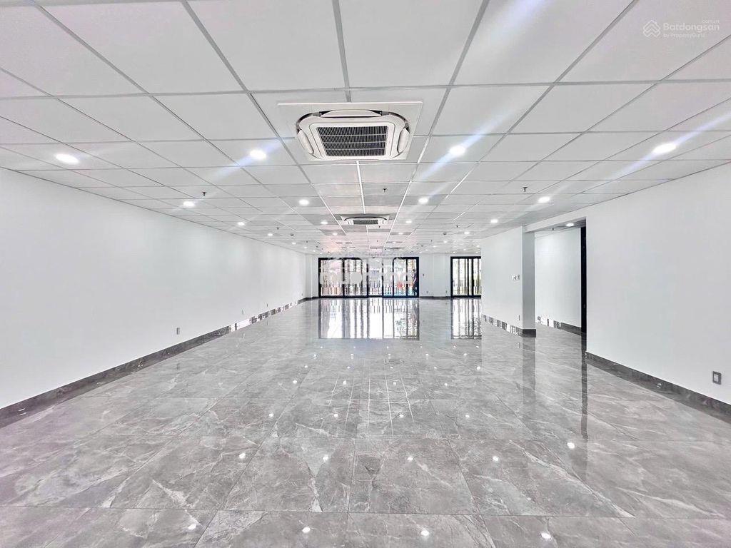 Tòa nhà văn phòng đường lê trung nghĩa. khu k300.  8x20m. hầm - 5 tầng - 4