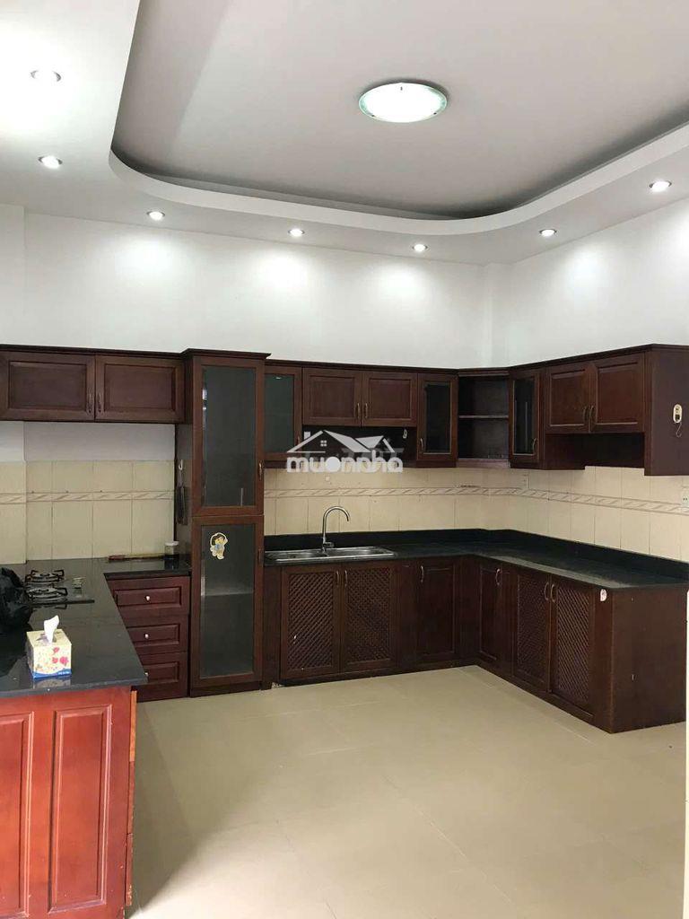Nhà hẻm xe hơi dt: 6,4x20m, trệt 2 lầu sân thượng 4pn.5wc