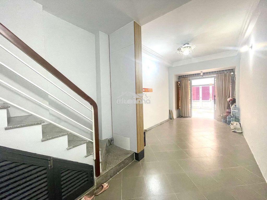 🔥Nhà xây 4 lầu giáp mặt tiền cách mạng tháng 8 hẻm xe hơi sát quận 1.🏡 - 2