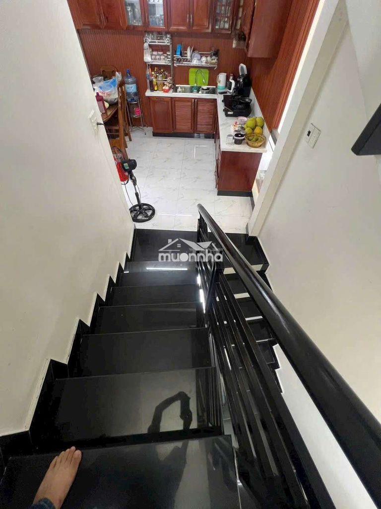 Chính chủ bán gấp q6 hẻm 4n - 3