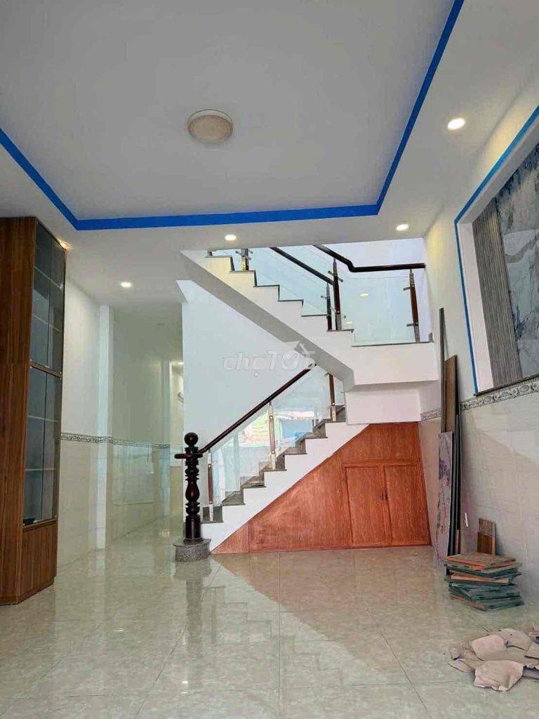 Cần bán nhà sổ hồng riêng. gần trường học lý thường kiệt. chợ thới tứ