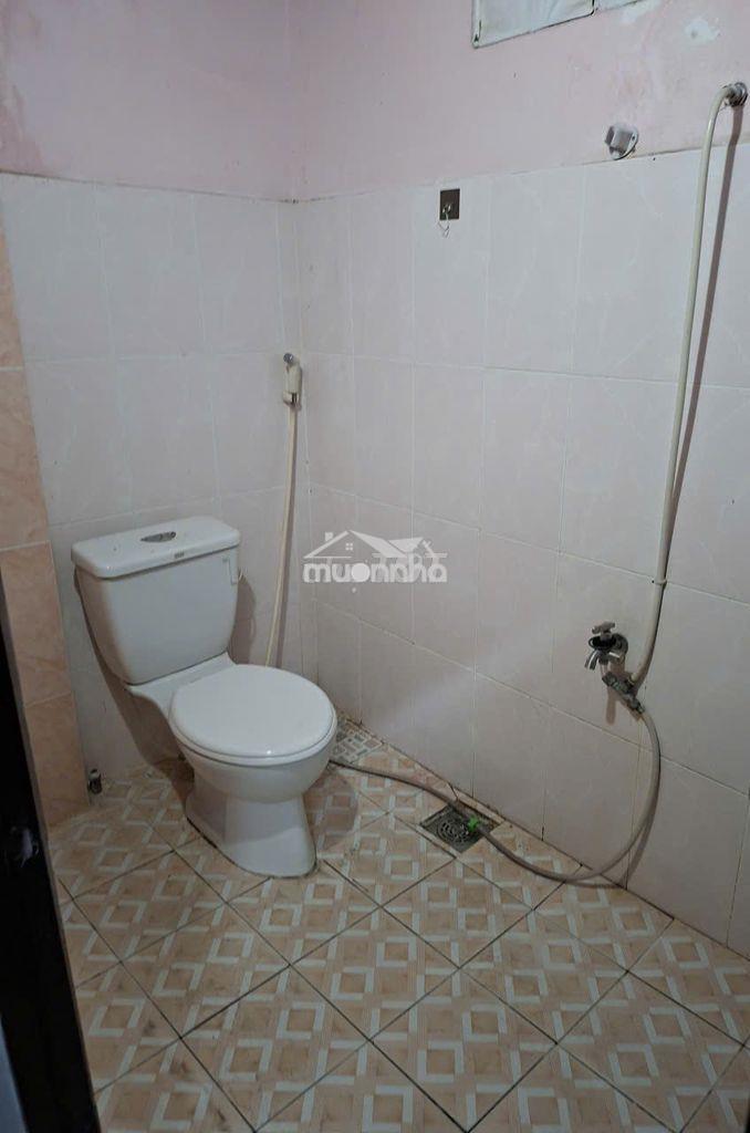 Nhà hxh lạc long quân, trệt lầu, 3pn 3wc, 4x20m, 15tr - Ảnh 3